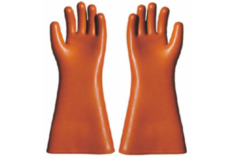 Insulating gloves